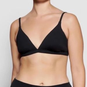 Skims Triangle Bralette Size 3X